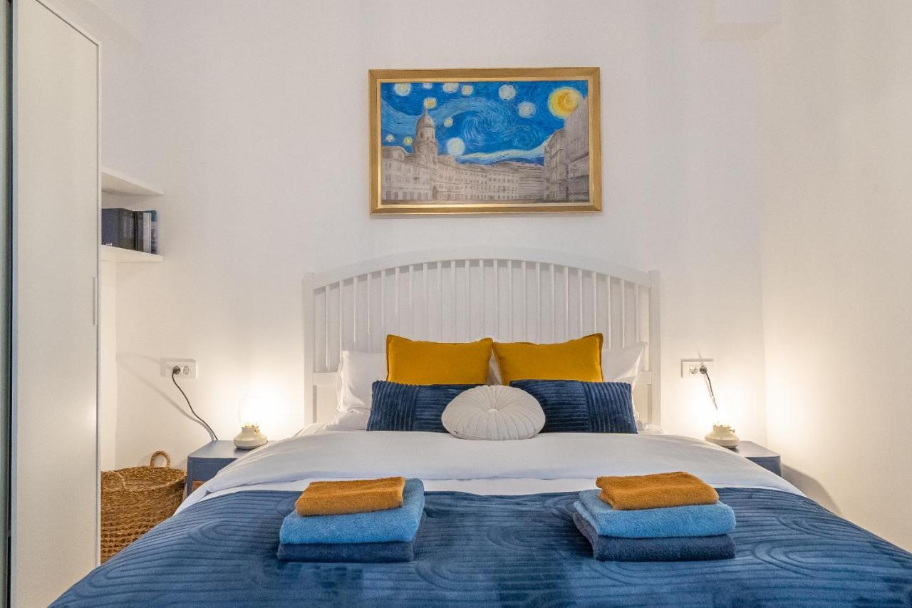 Starry Night Studio Apartment Rijeka Luaran gambar