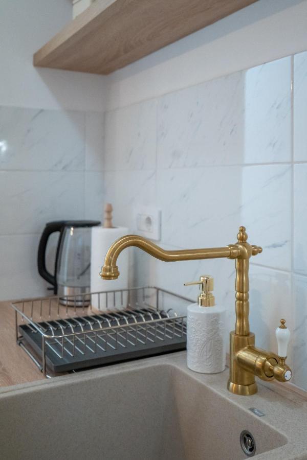 Starry Night Studio Apartment Rijeka Luaran gambar