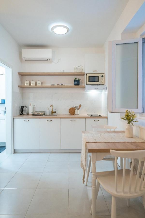 Starry Night Studio Apartment Rijeka Luaran gambar